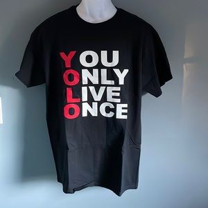 Gildan tee shirt size L